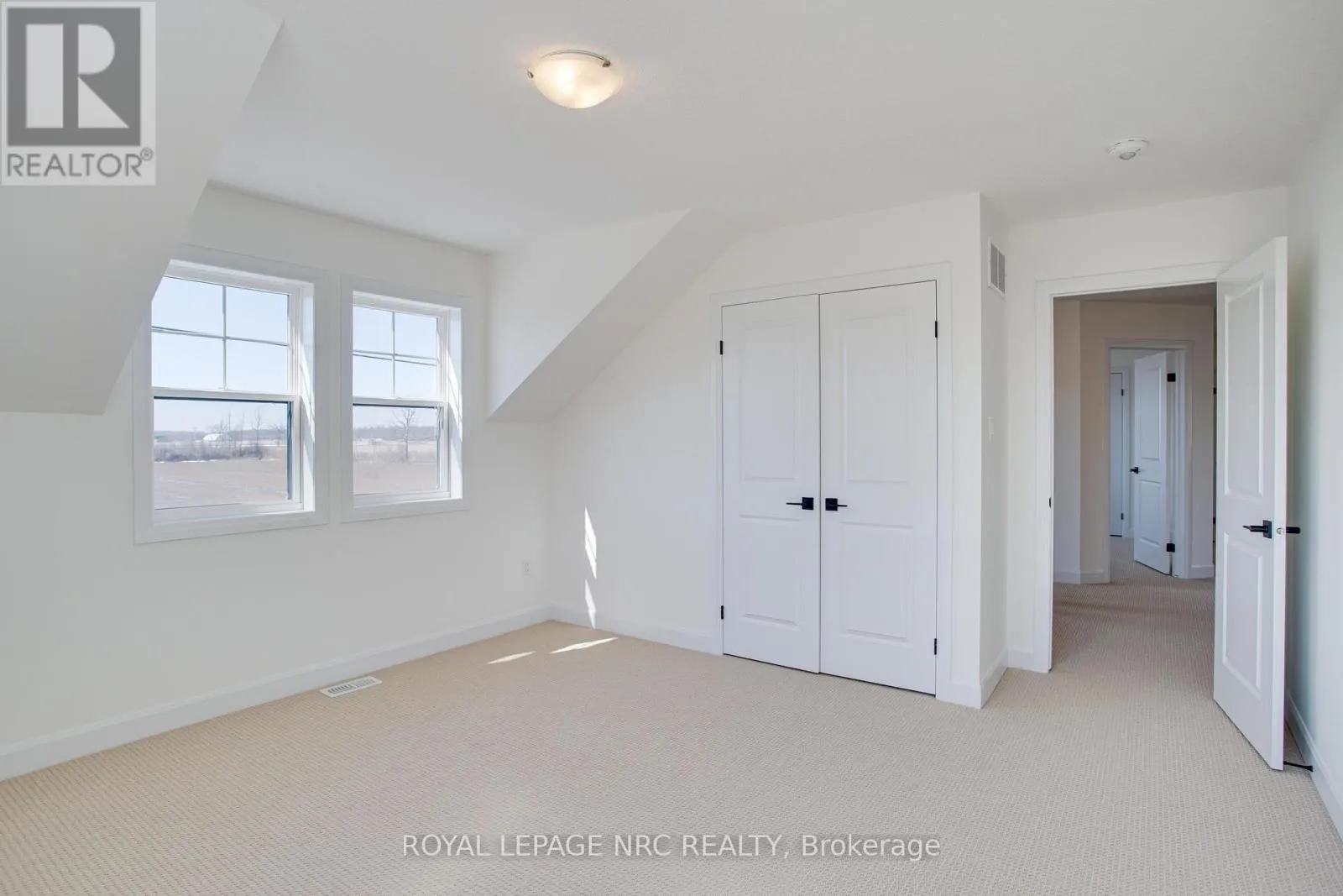 78 BEACH WALK CRESCENT