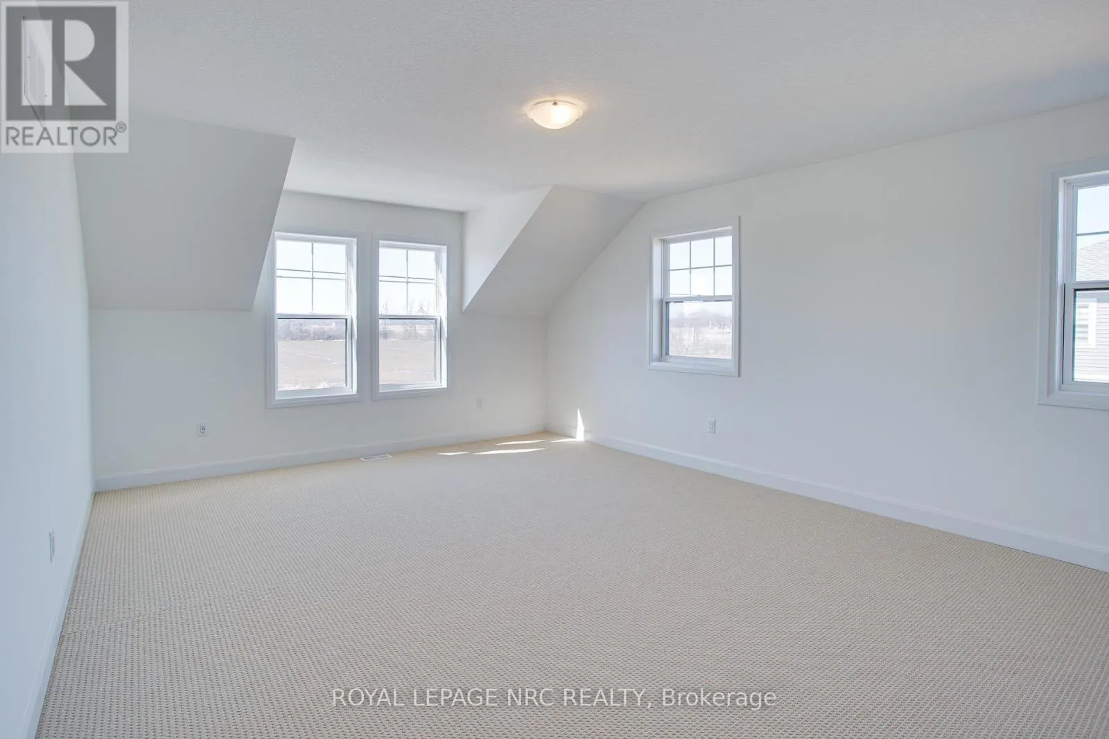 78 BEACH WALK CRESCENT