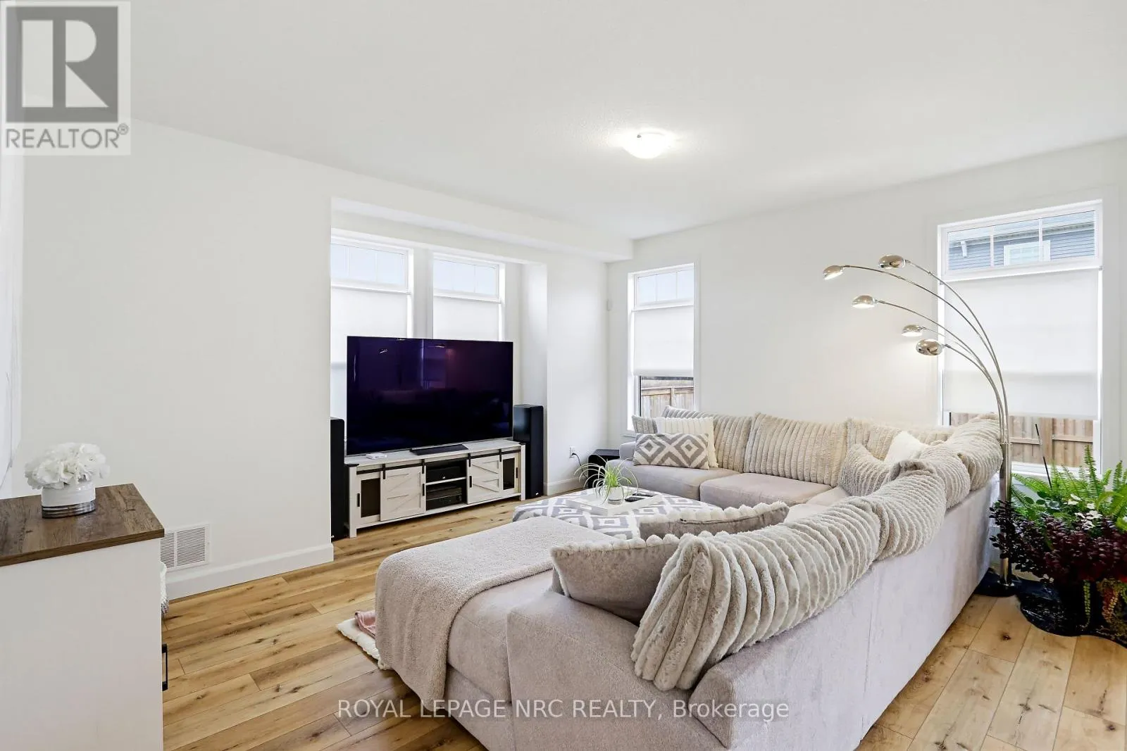 78 BEACH WALK CRESCENT