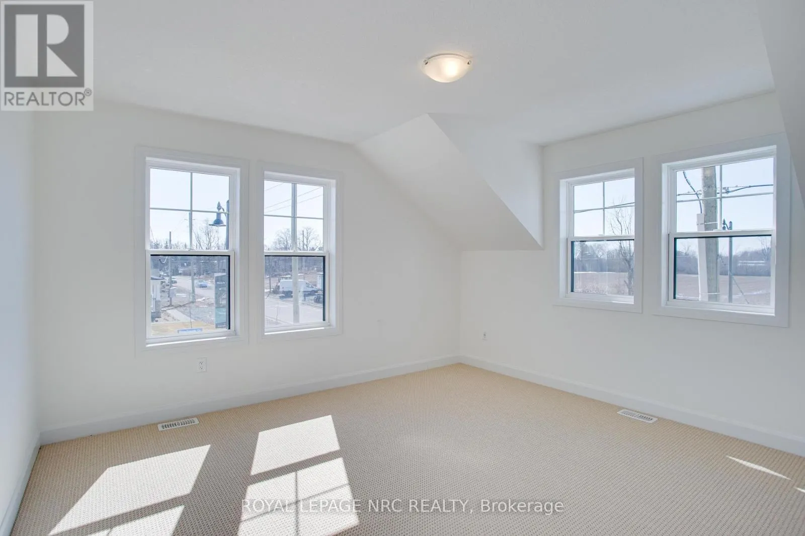 78 BEACH WALK CRESCENT