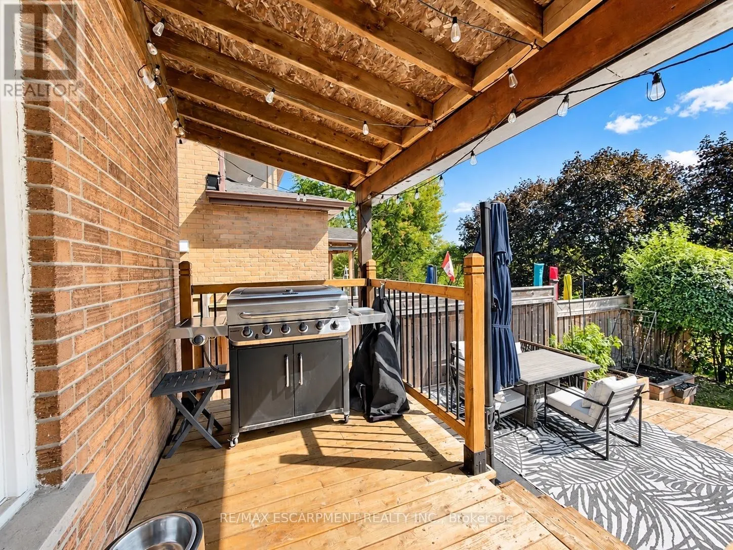 35 GERALD CRESCENT