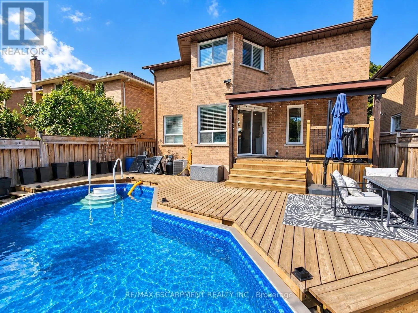 35 GERALD CRESCENT