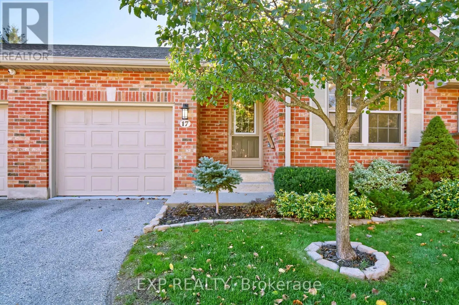17 - 1337 COMMISSIONERS RD ROAD W #17