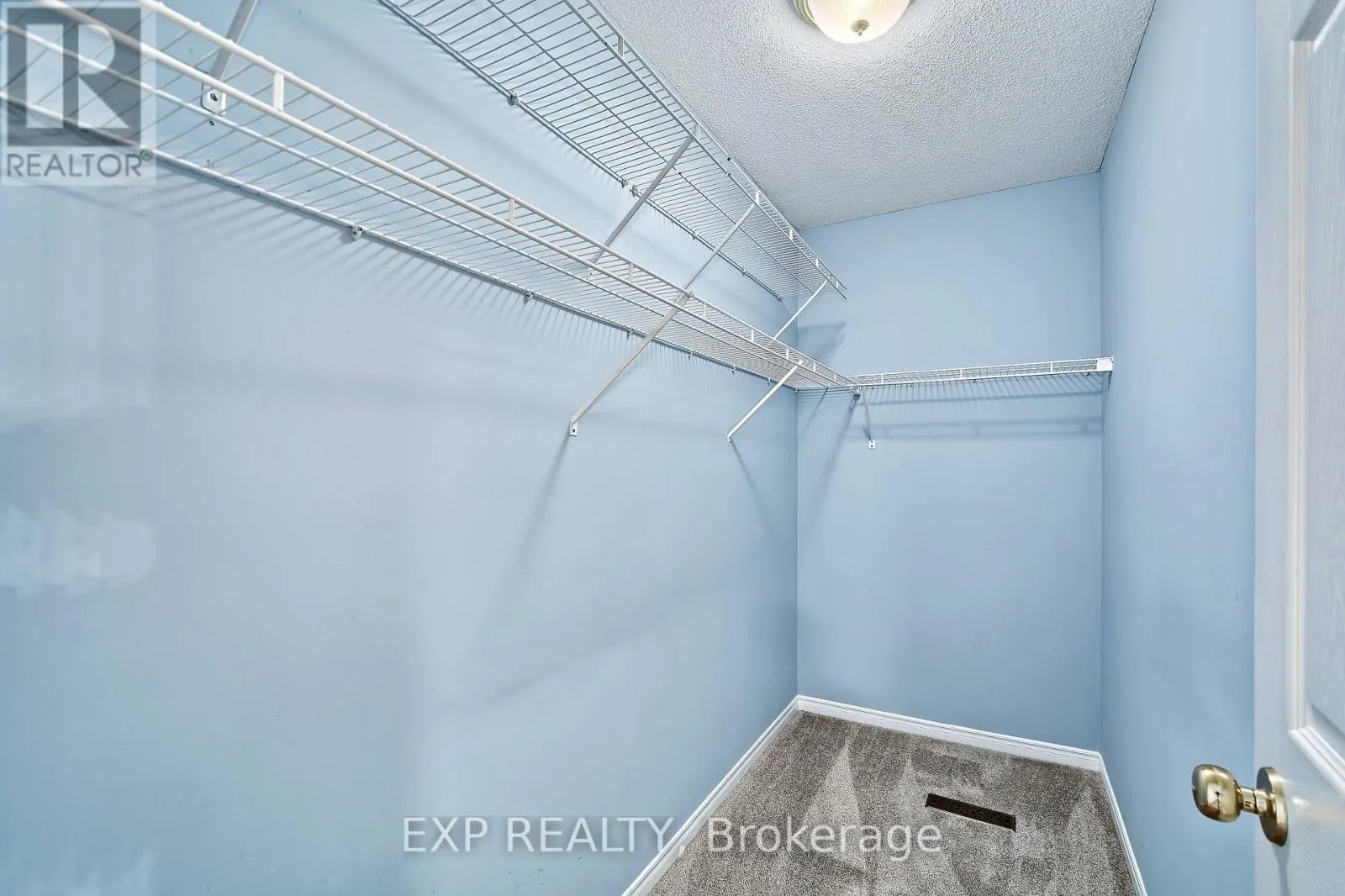 17 - 1337 COMMISSIONERS RD ROAD W #17