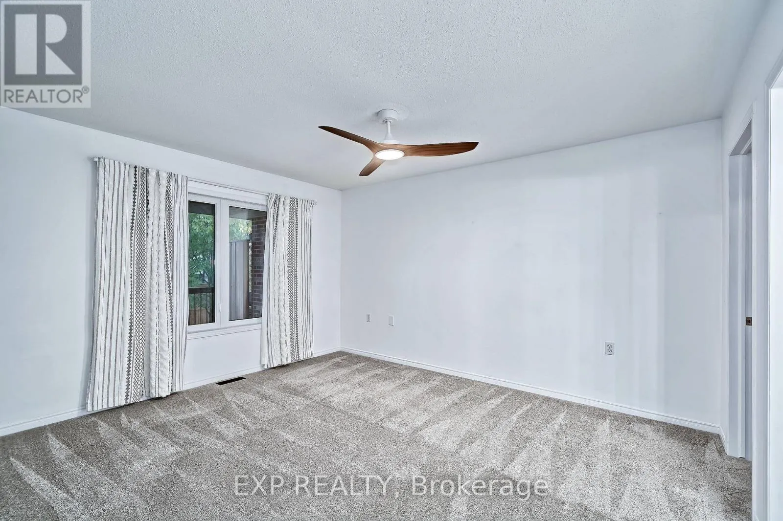17 - 1337 COMMISSIONERS RD ROAD W #17