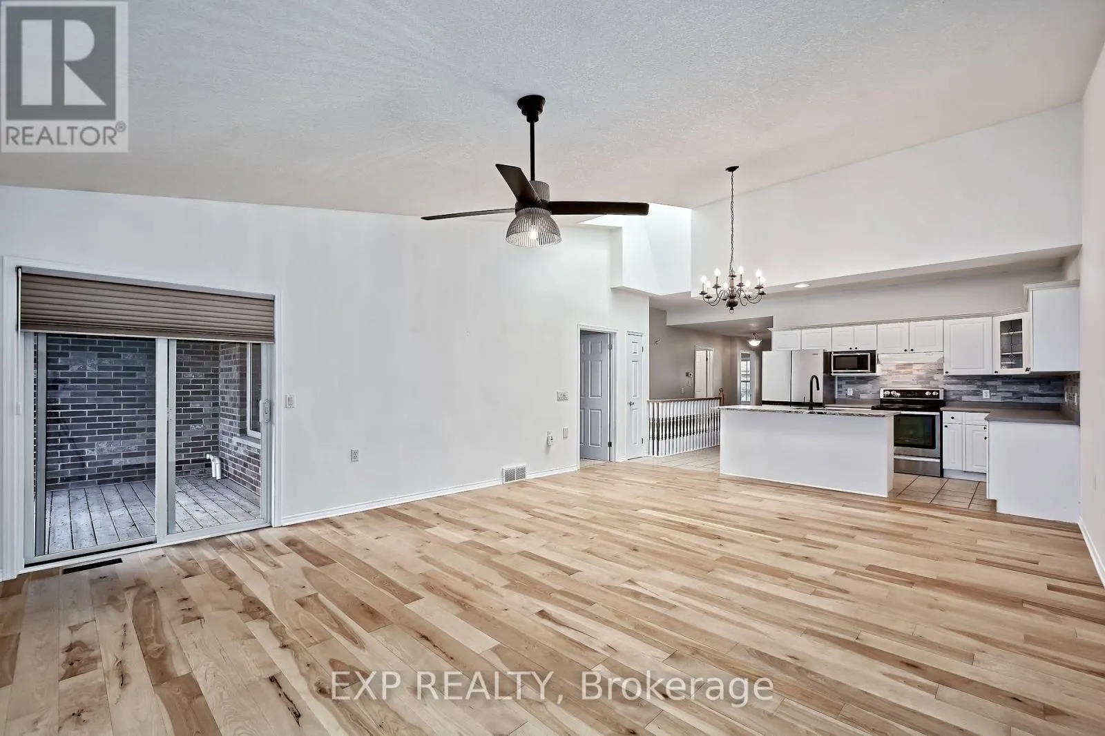 17 - 1337 COMMISSIONERS RD ROAD W #17