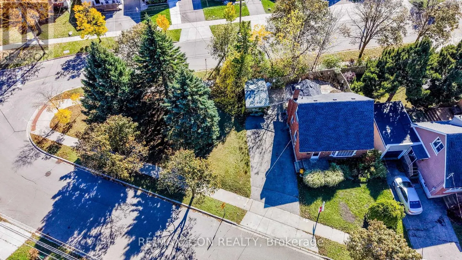 35 PLEASANT AVENUE