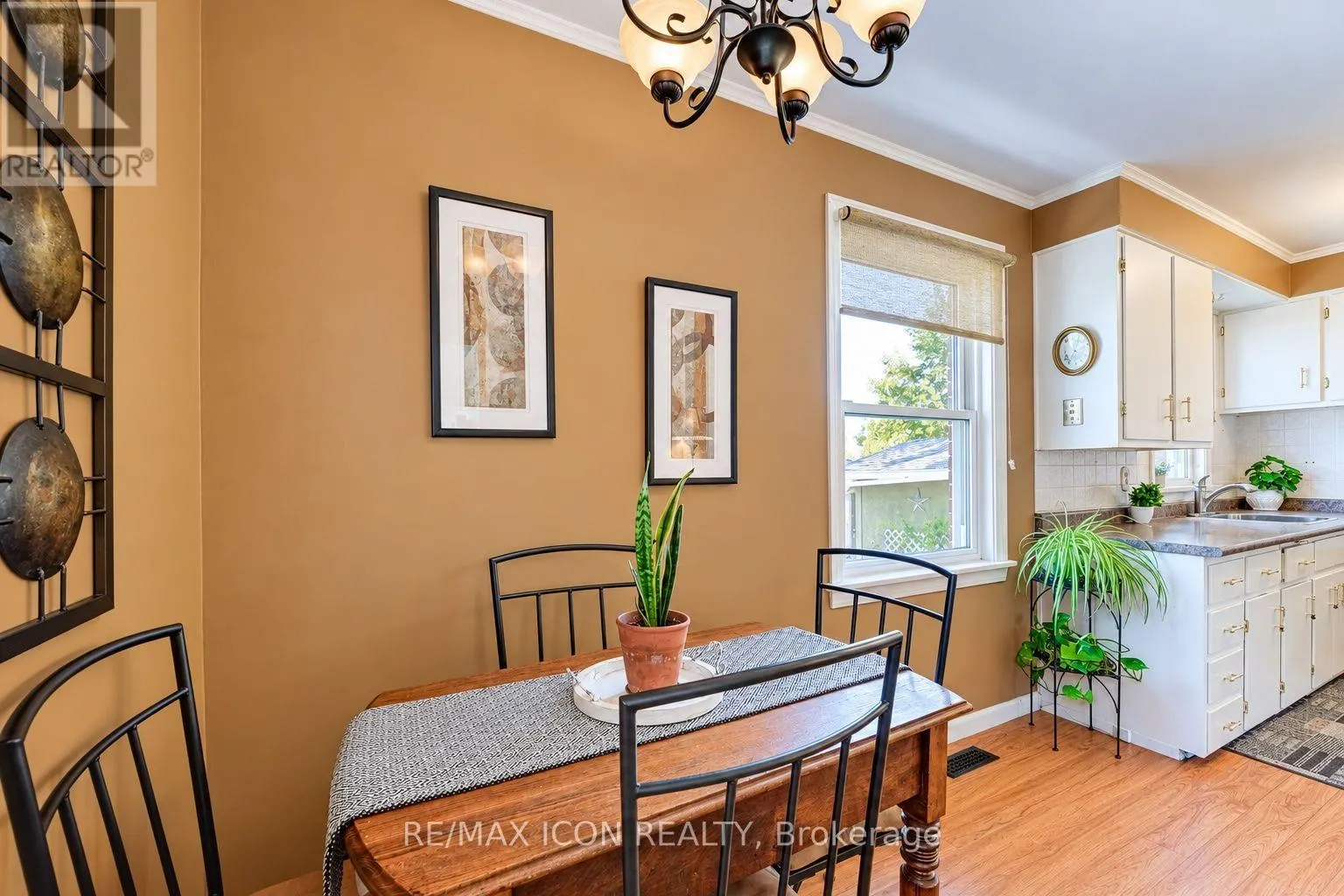 35 PLEASANT AVENUE