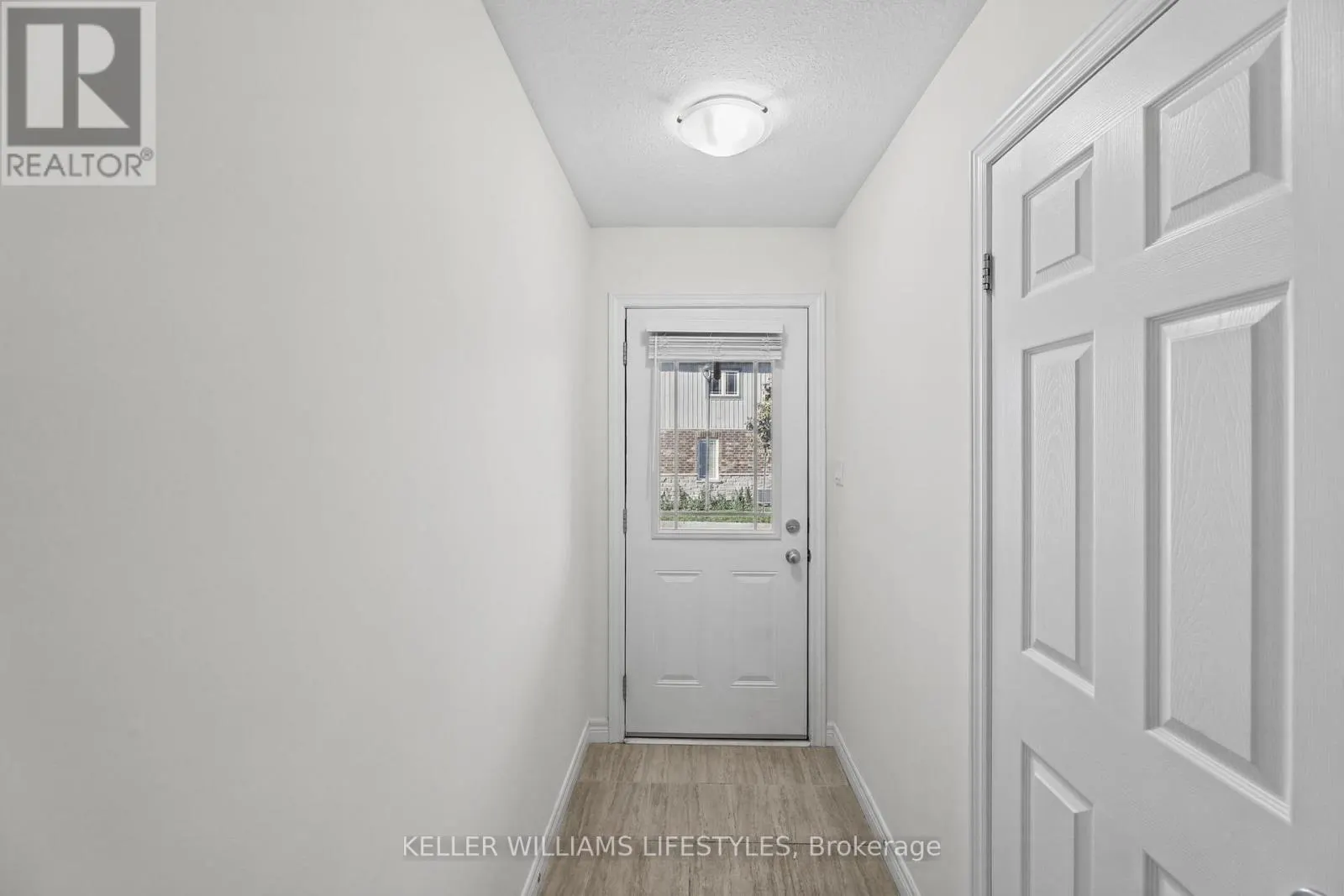 63 - 1220 RIVERBEND ROAD #63