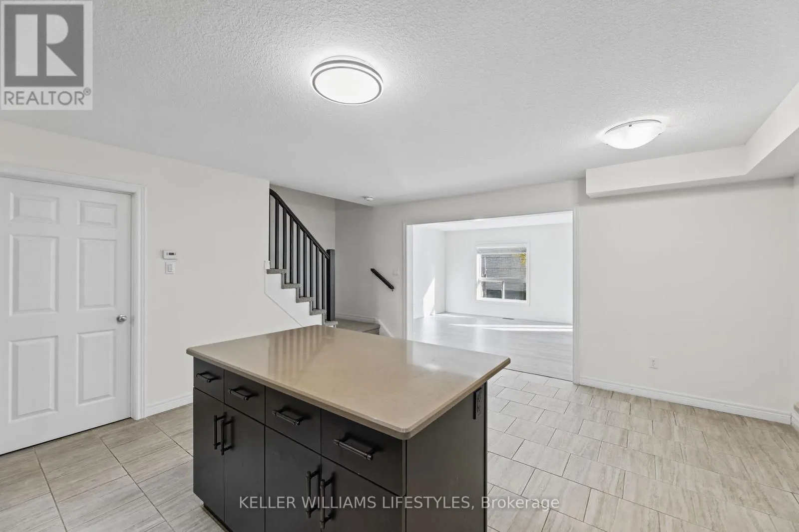 63 - 1220 RIVERBEND ROAD #63