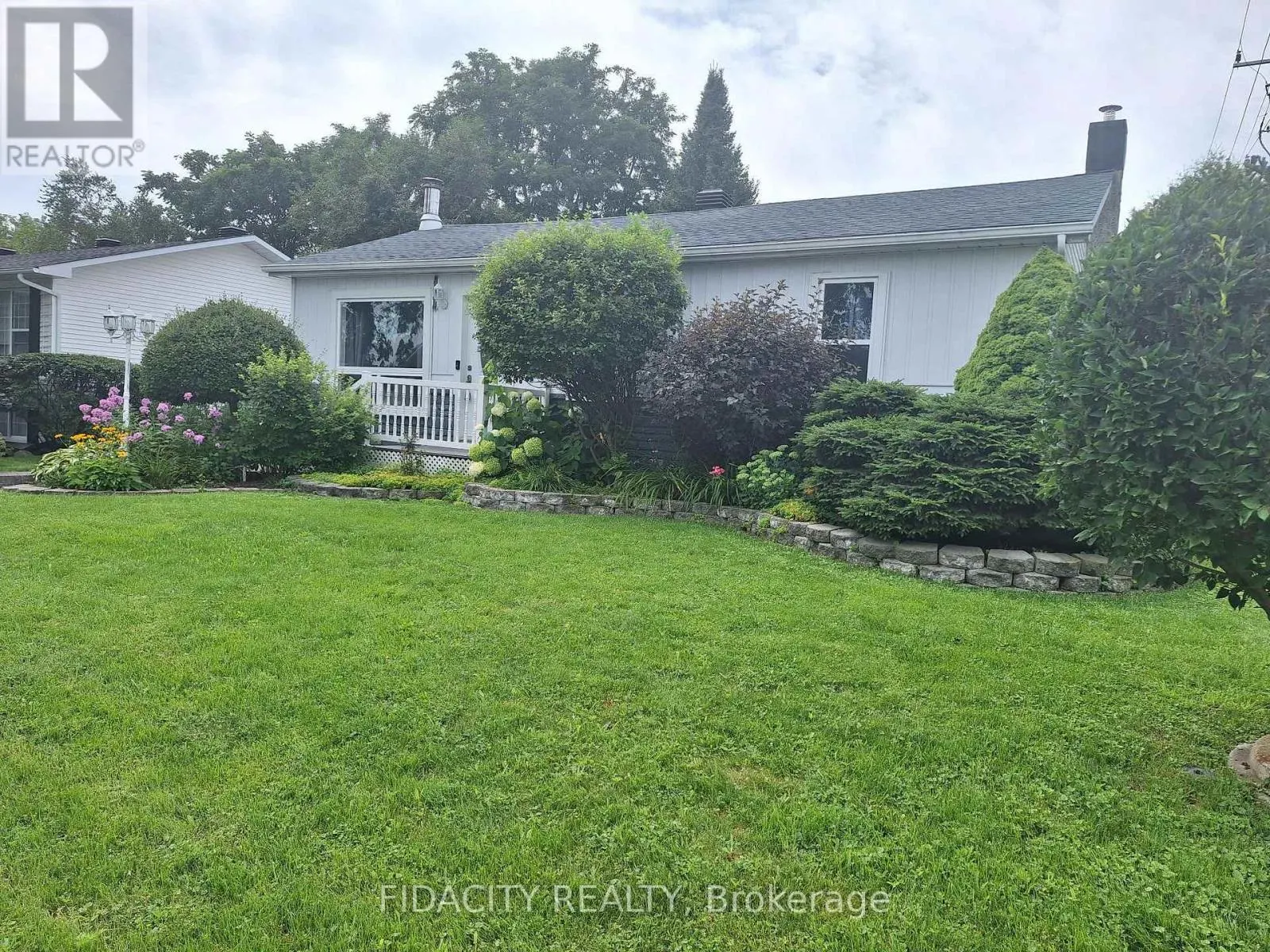 1336 ST JACQUES ROAD