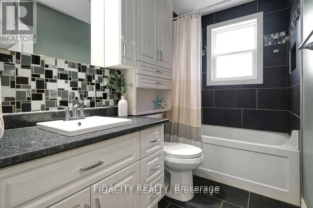 1336 ST JACQUES ROAD