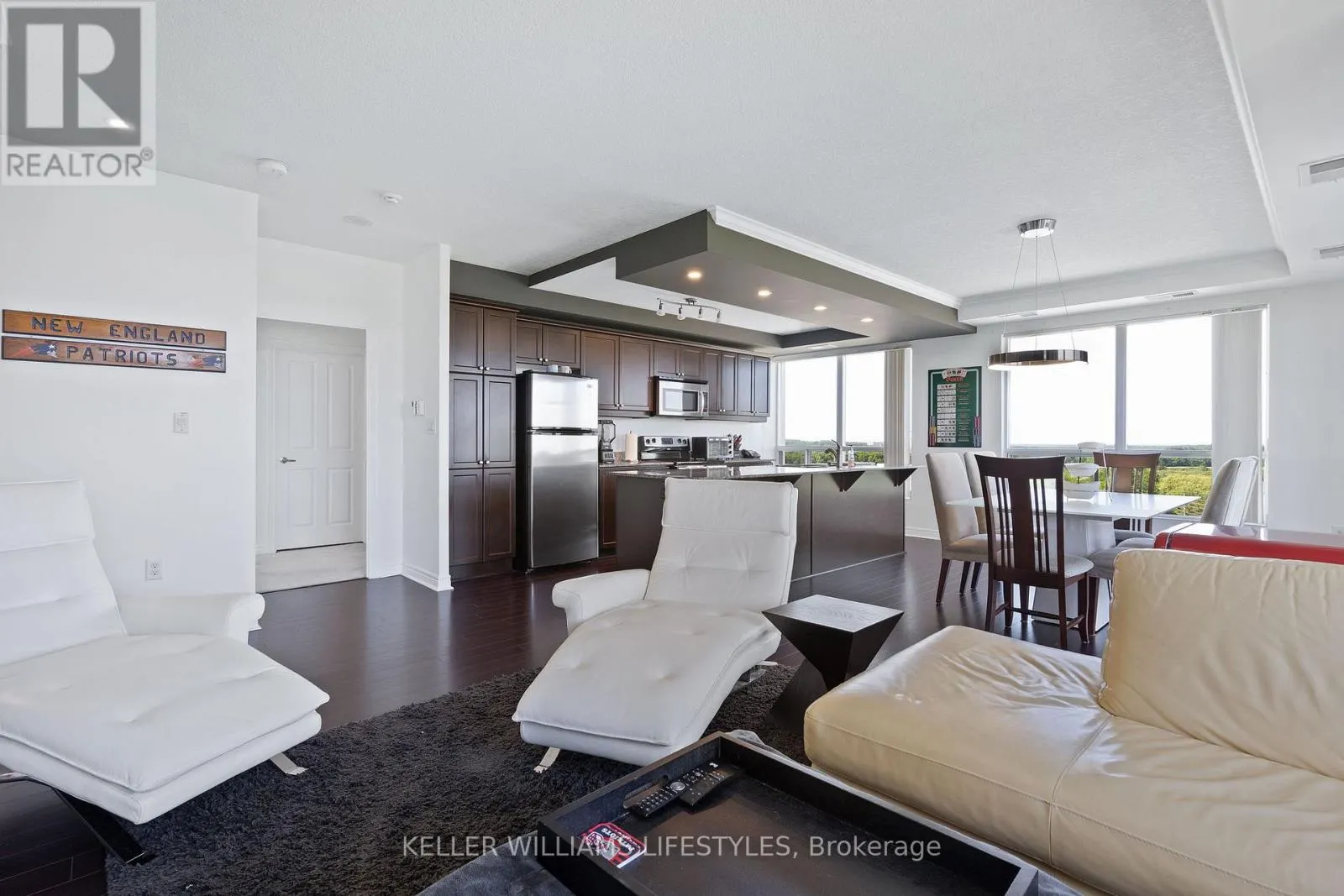 1004 - 1030 CORONATION DRIVE #1004