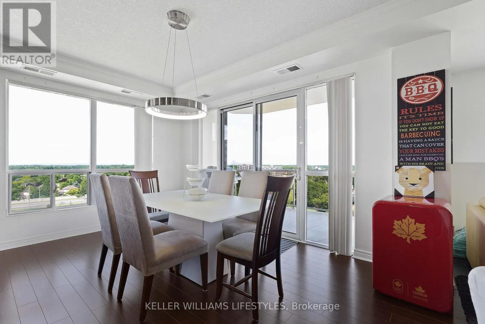 1004 - 1030 CORONATION DRIVE #1004