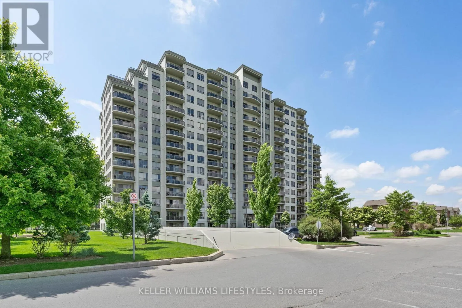 1004 - 1030 CORONATION DRIVE #1004