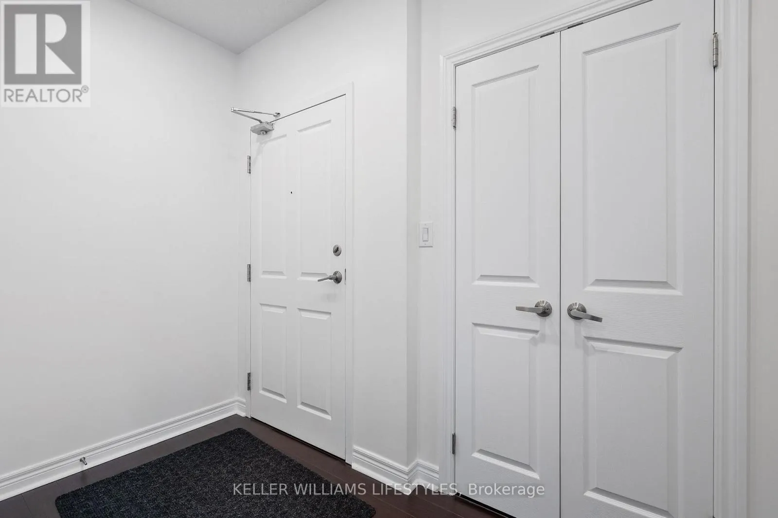 1004 - 1030 CORONATION DRIVE #1004