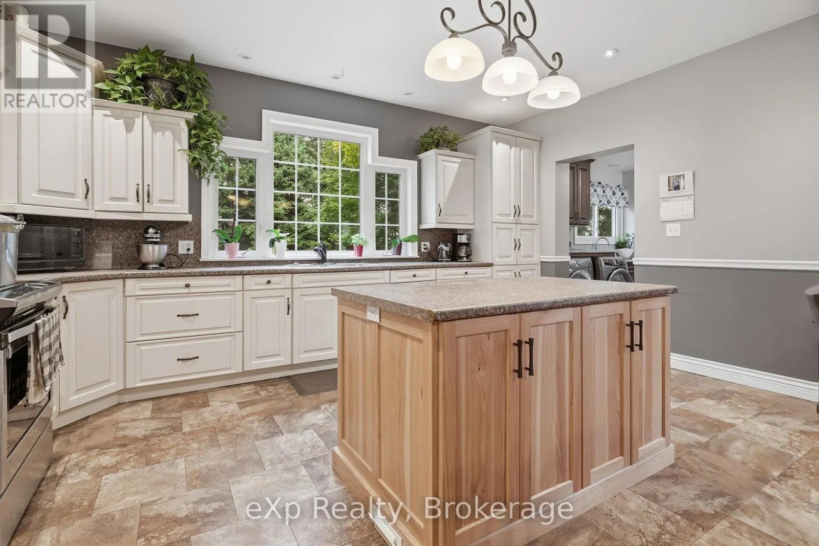 42123 AMBERLEY ROAD