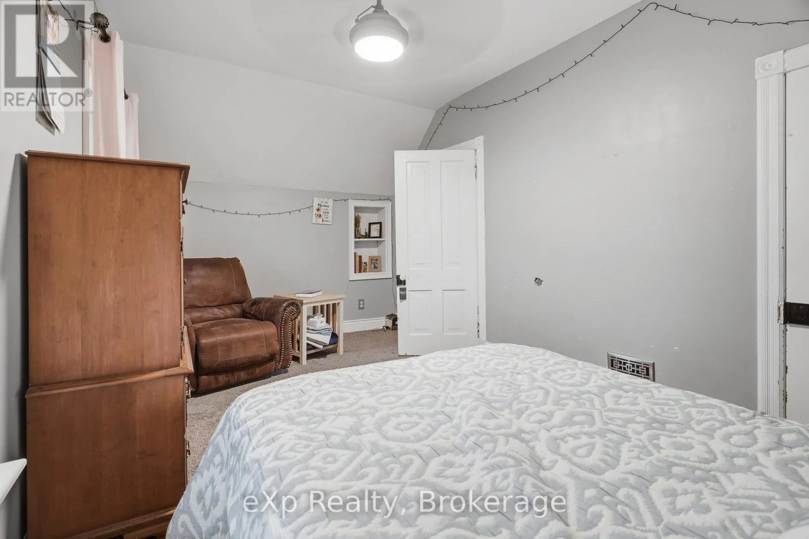 42123 AMBERLEY ROAD