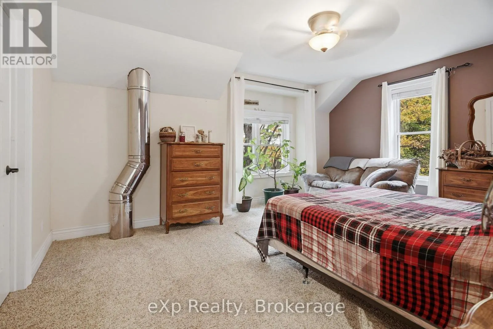 42123 AMBERLEY ROAD