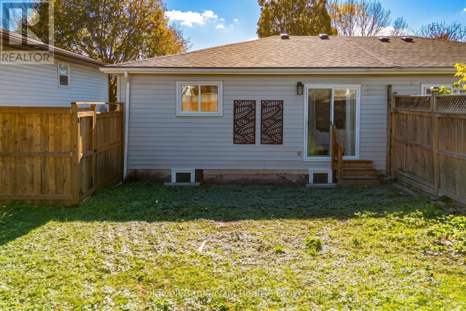 831 MILFORD DRIVE
