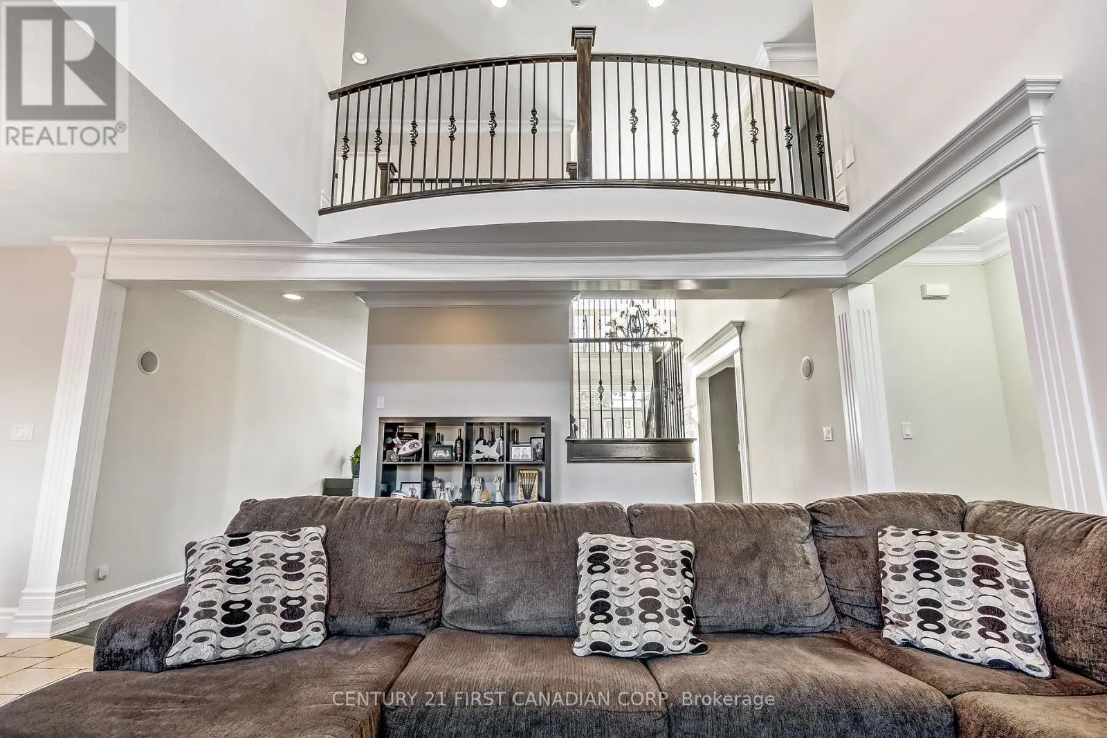 3519 LOYALIST COURT