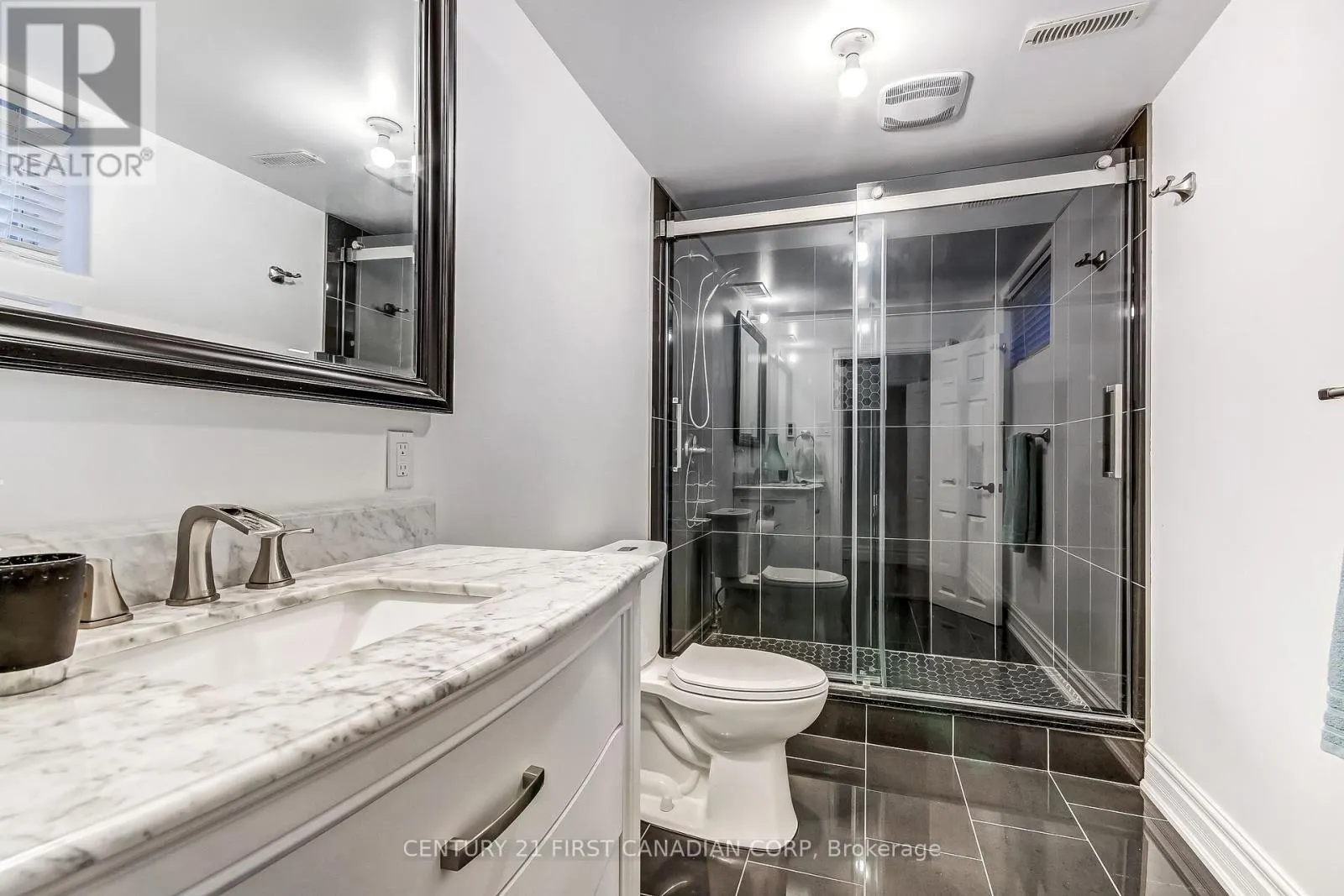 3519 LOYALIST COURT