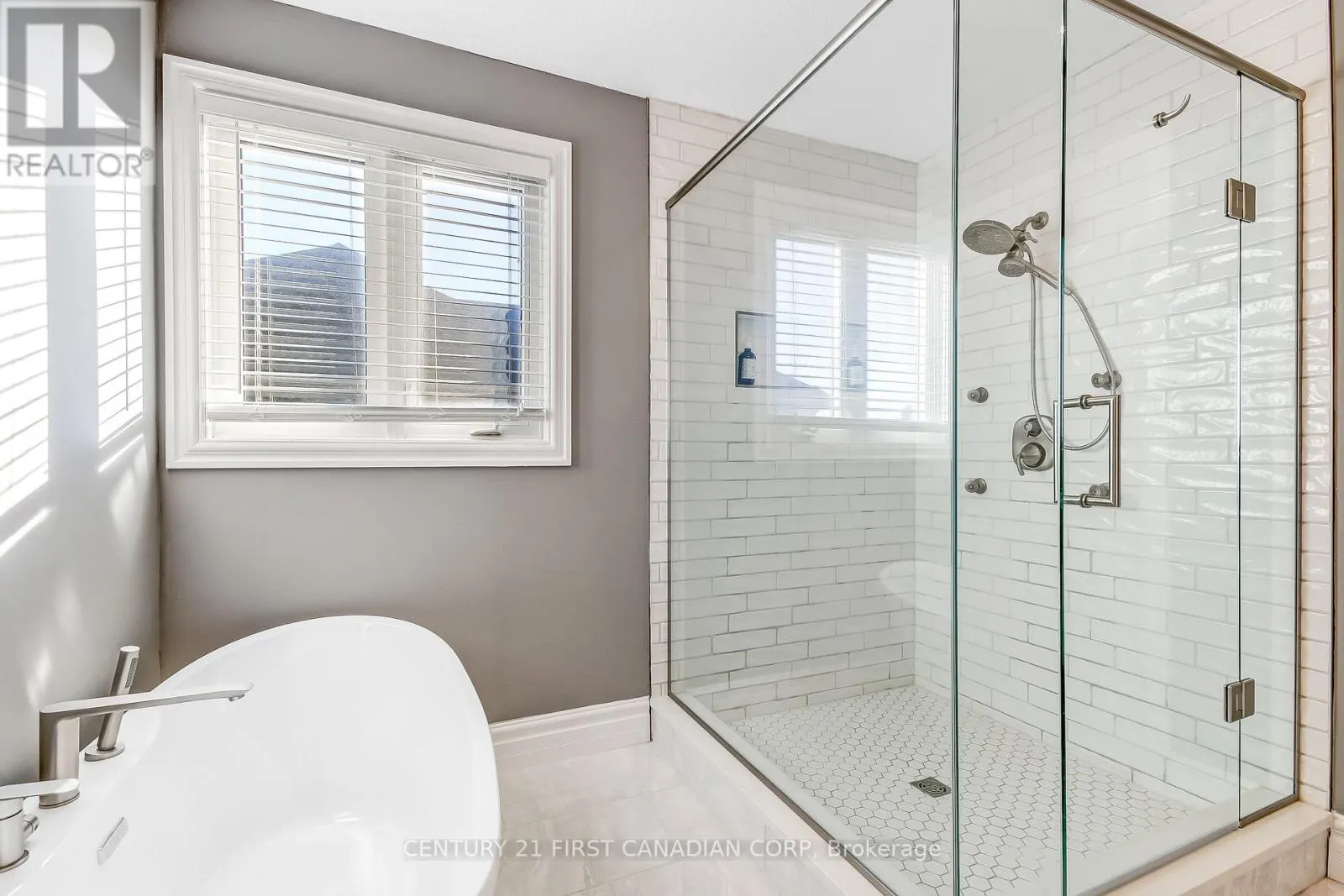 3519 LOYALIST COURT