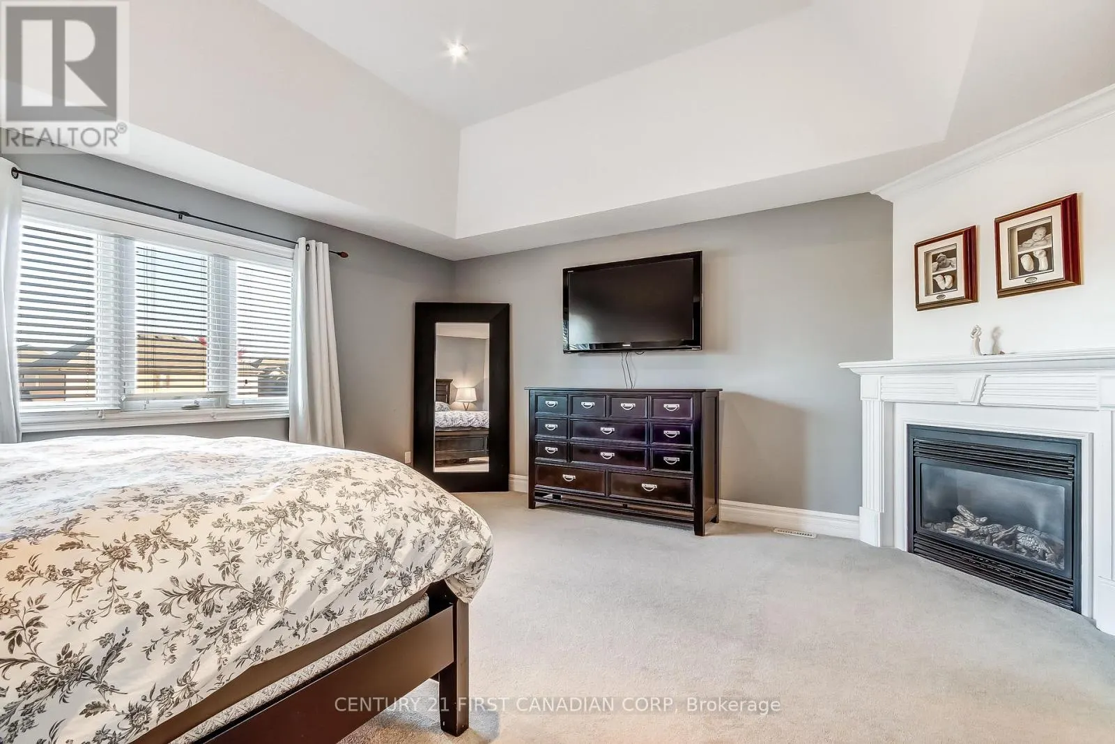 3519 LOYALIST COURT