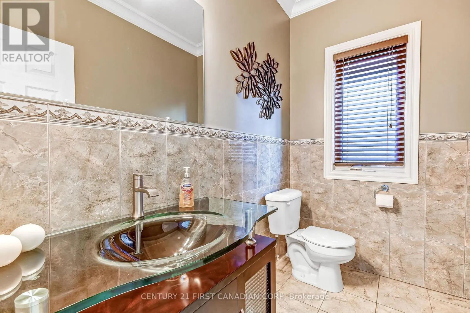 3519 LOYALIST COURT