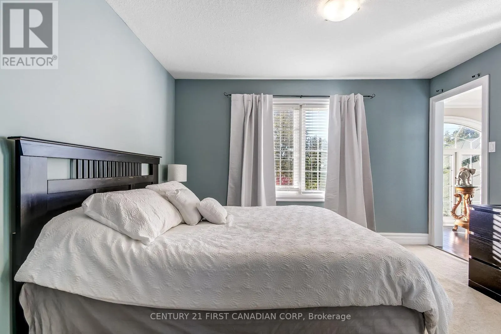 3519 LOYALIST COURT