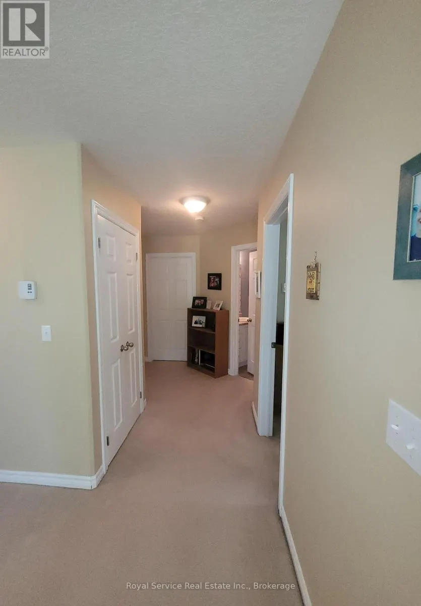 102 - 325 DENSMORE ROAD #102
