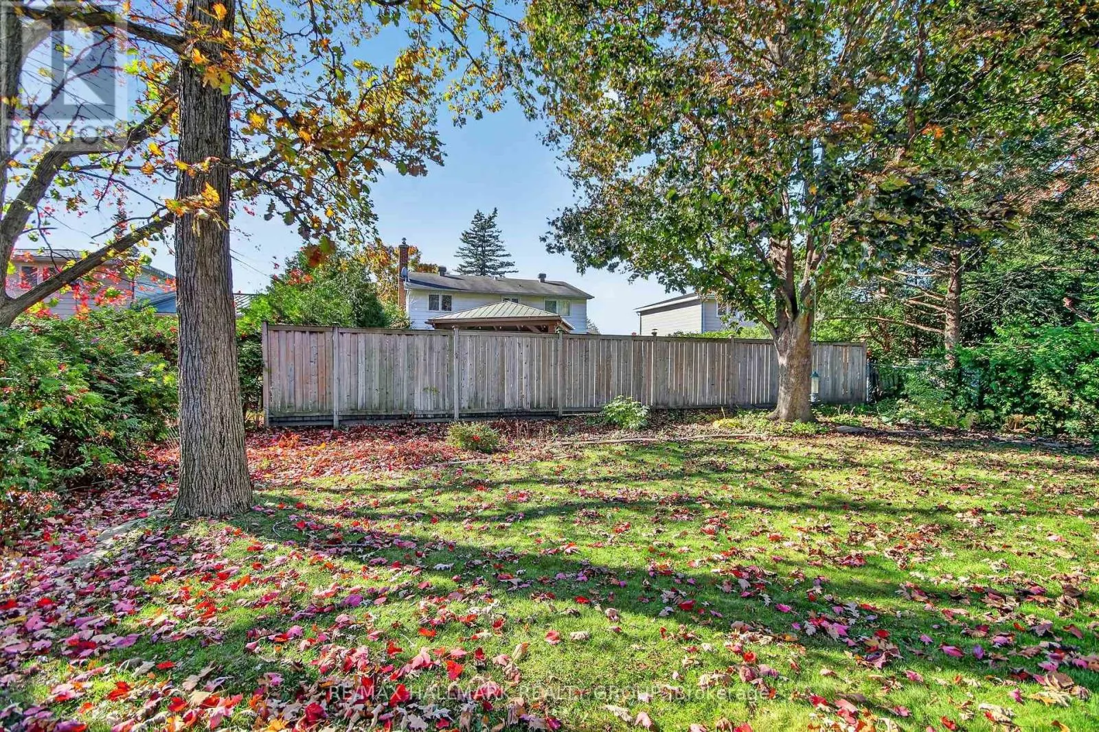 8 BURNVIEW CRESCENT