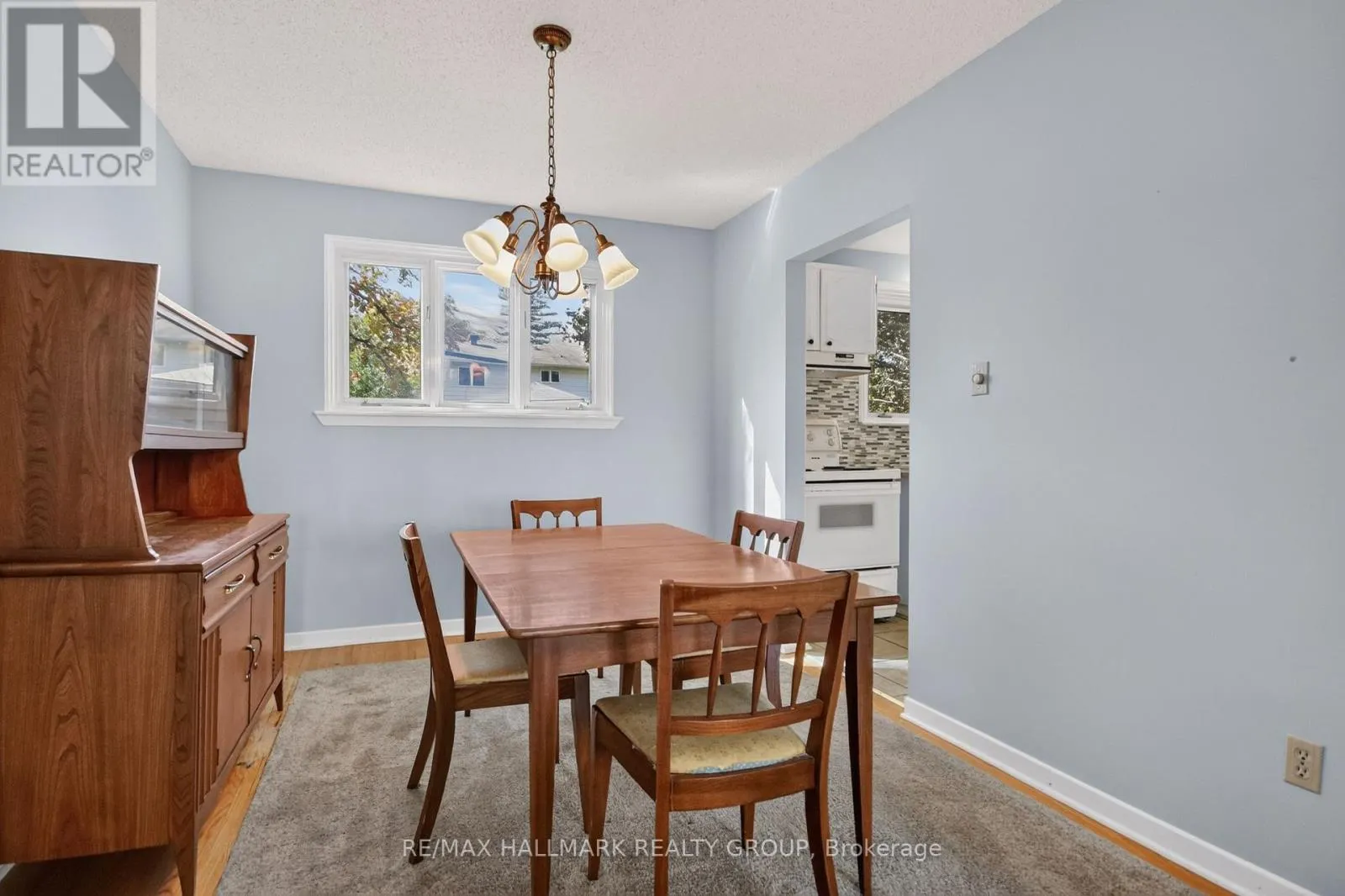 8 BURNVIEW CRESCENT