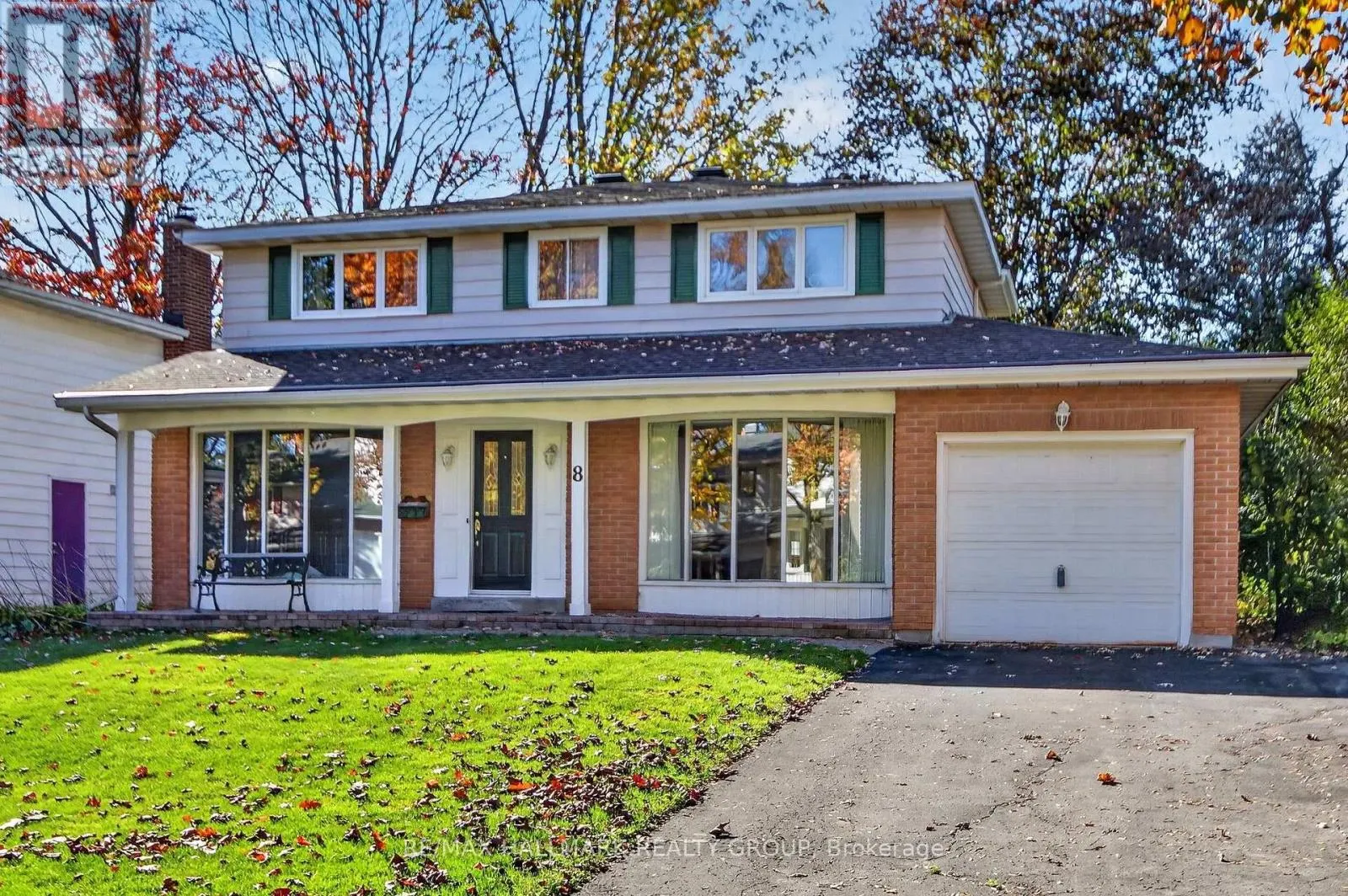8 BURNVIEW CRESCENT