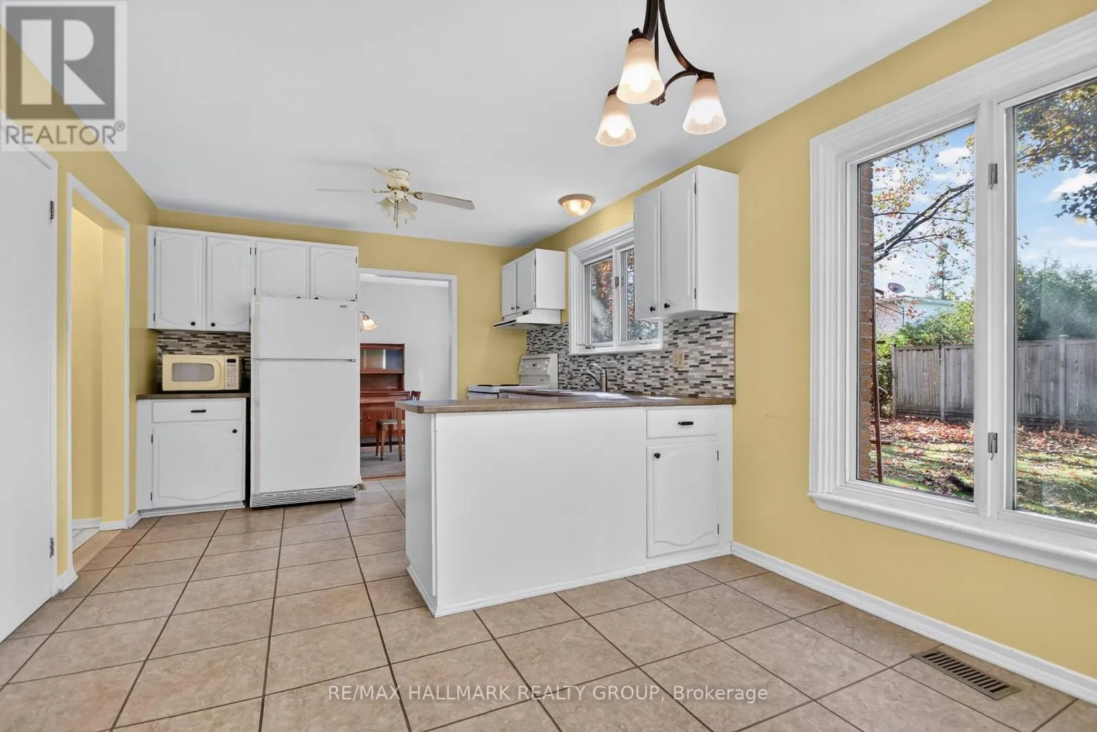 8 BURNVIEW CRESCENT