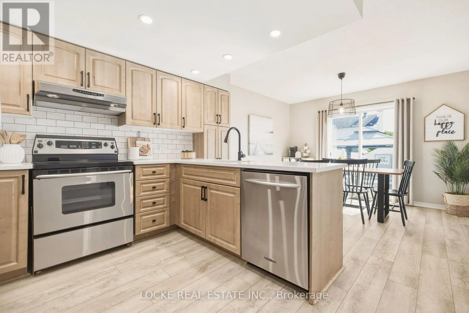 2174 SATURN CRESCENT