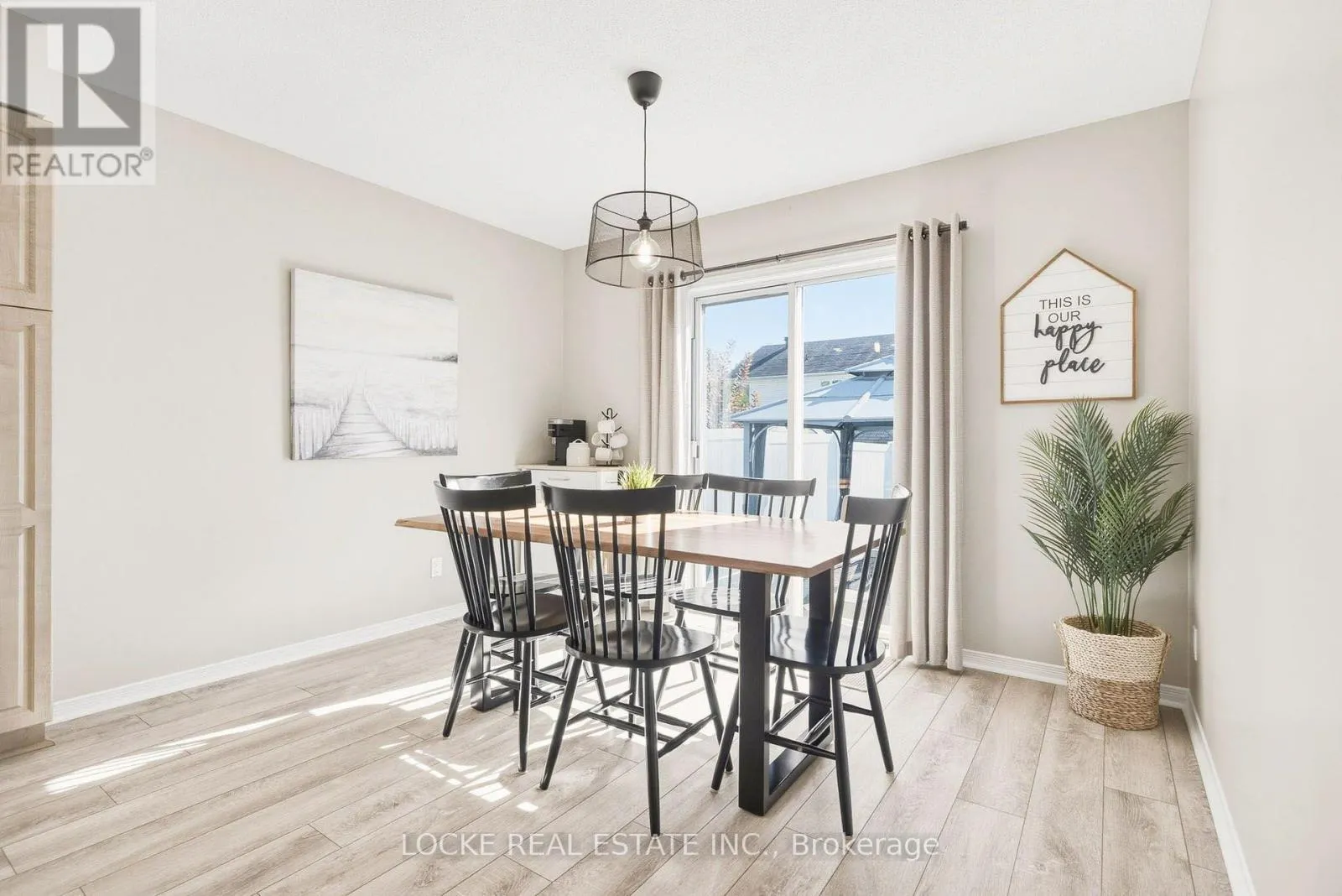 2174 SATURN CRESCENT