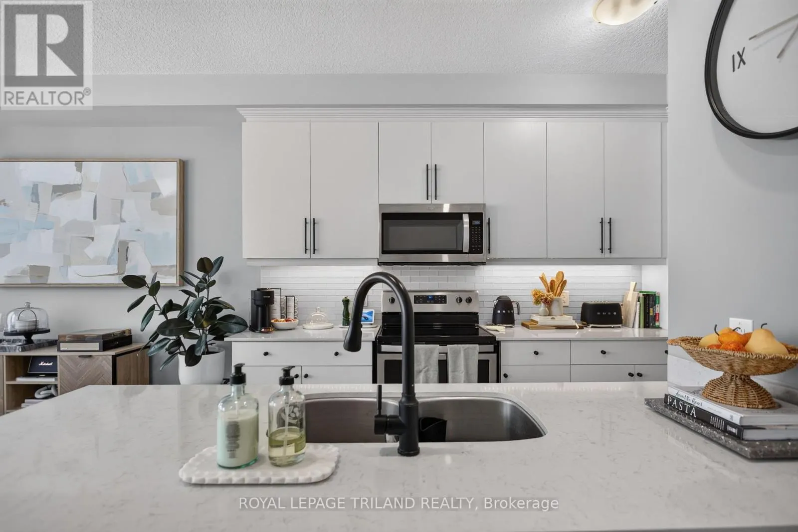 102 - 2070 MEADOWGATE BOULEVARD #102