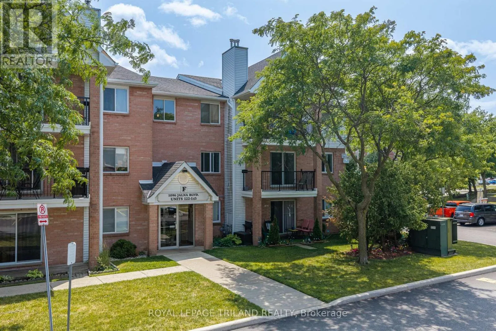 130 - 1096 JALNA BOULEVARD #130