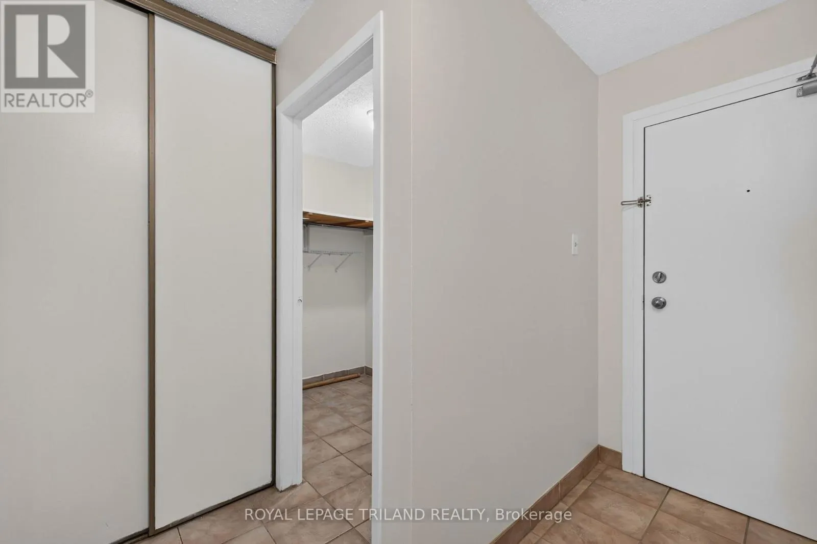 130 - 1096 JALNA BOULEVARD #130