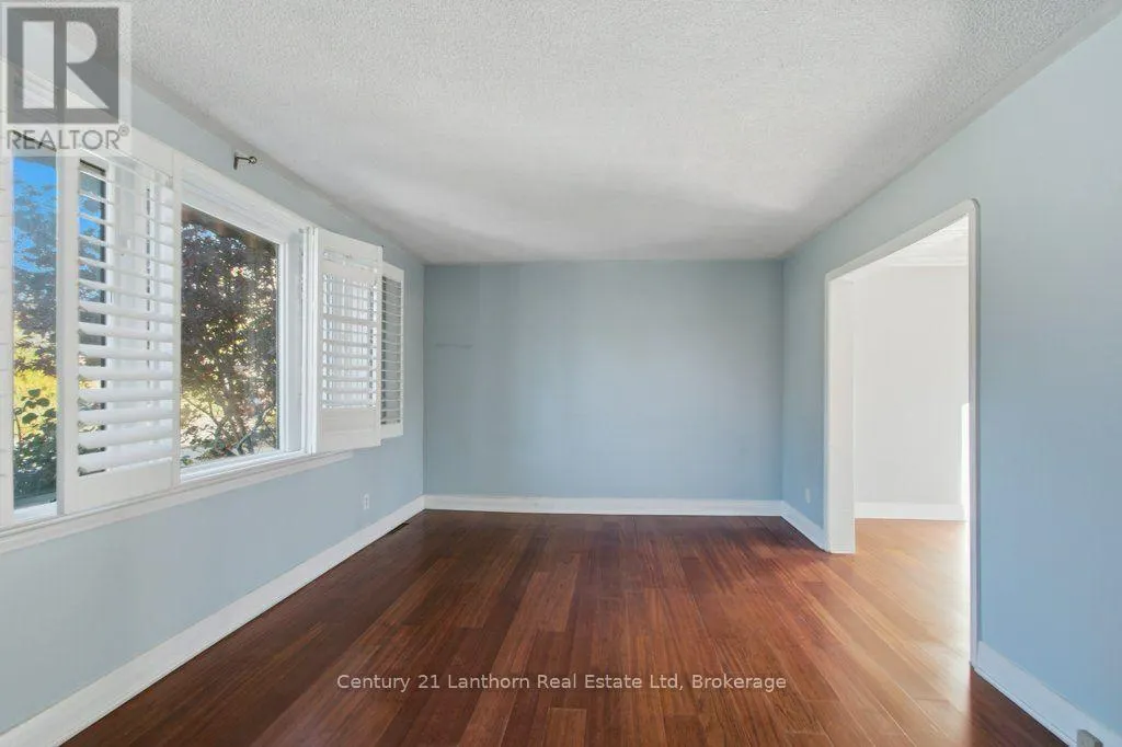 1 CLARKE BOULEVARD