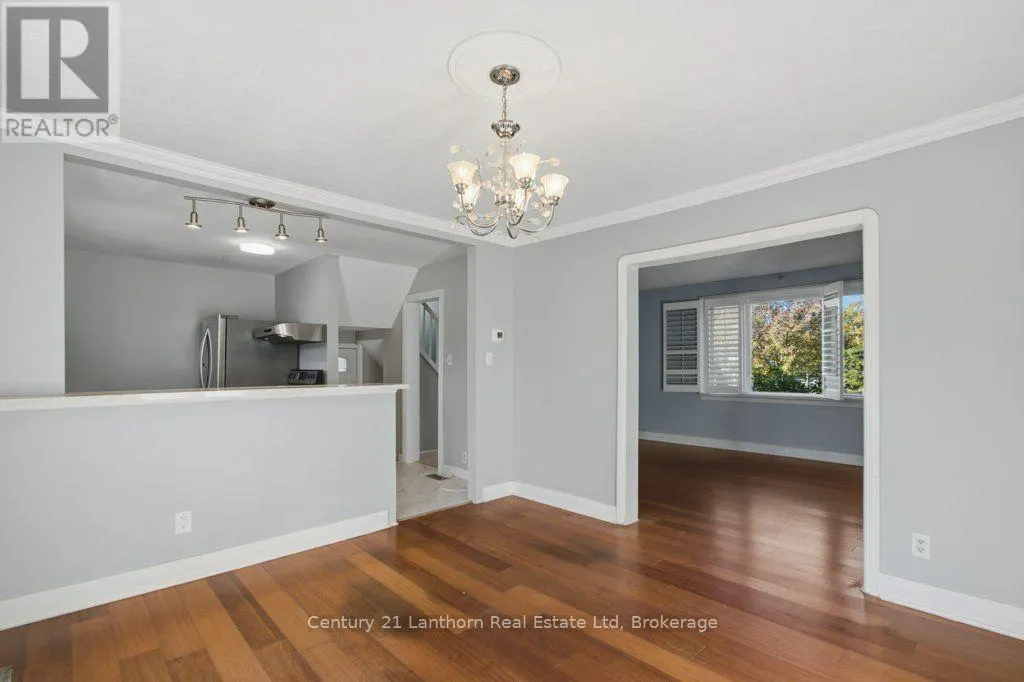 1 CLARKE BOULEVARD
