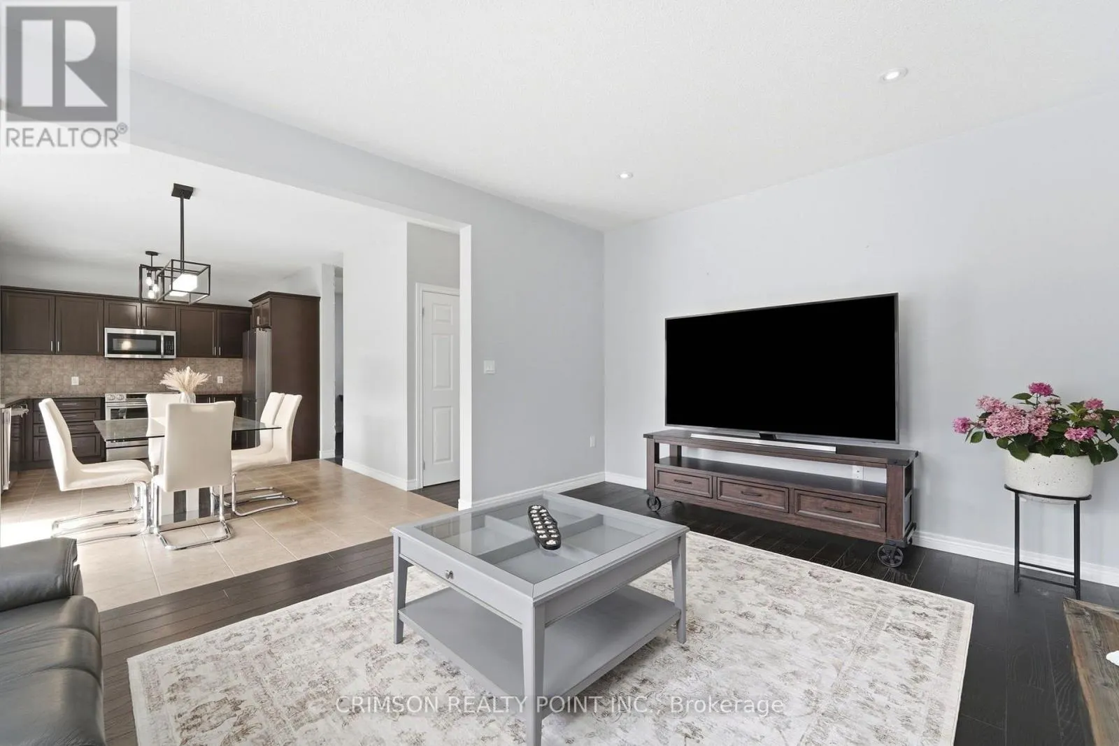 51 WHITWORTH TERRACE