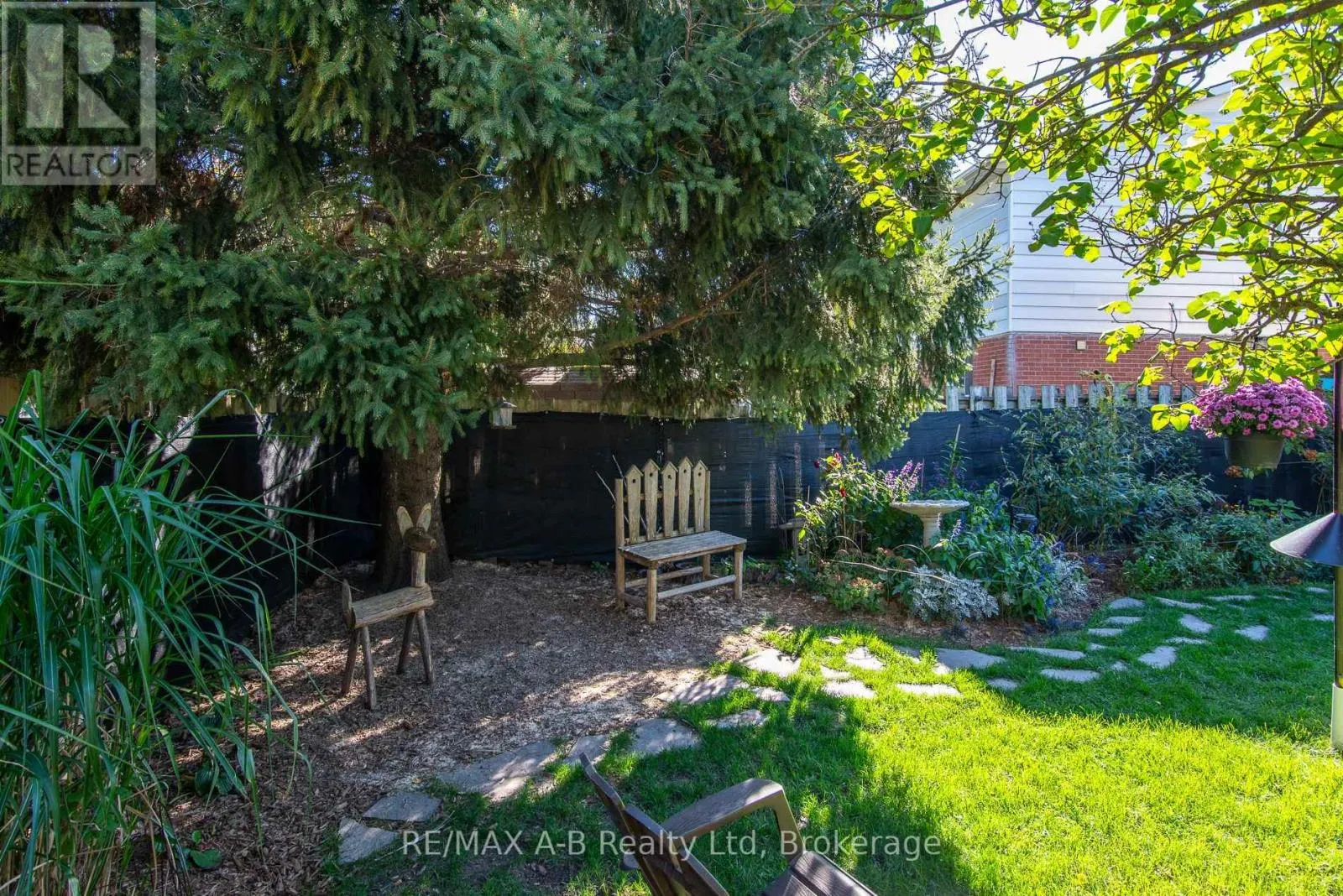 254 LOUISE STREET