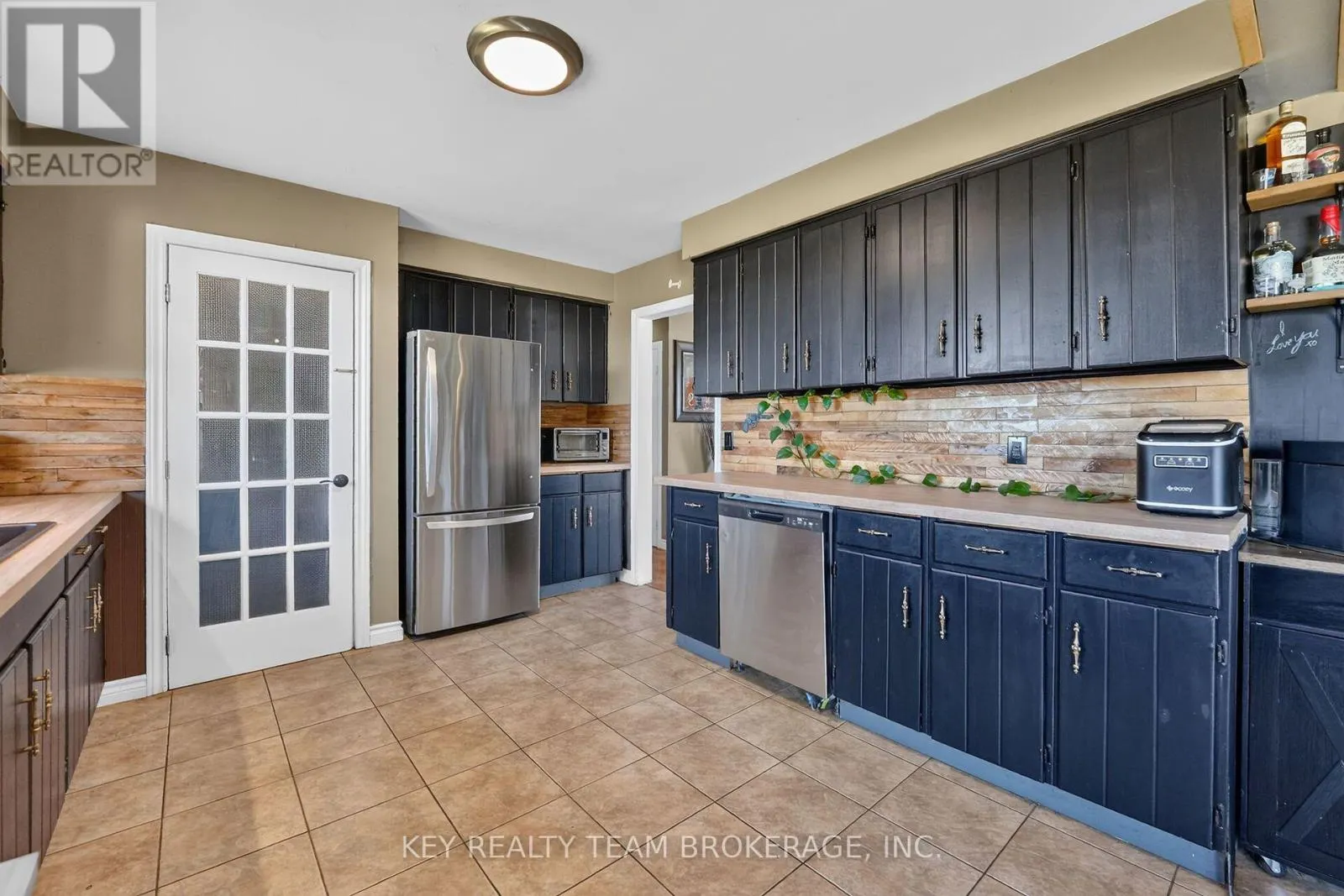 3216 HALL ROAD