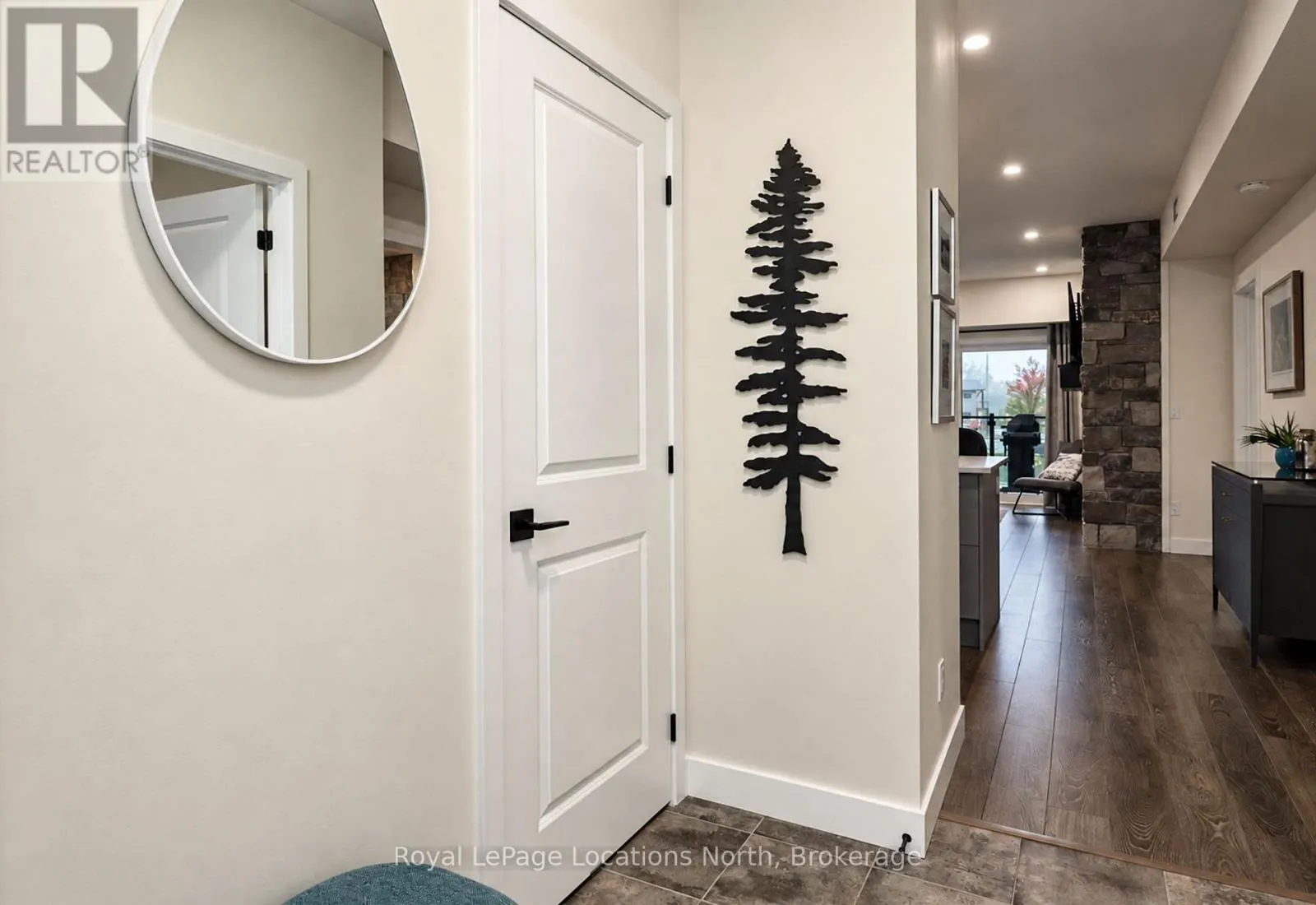 204 - 11 BECKWITH LANE #204