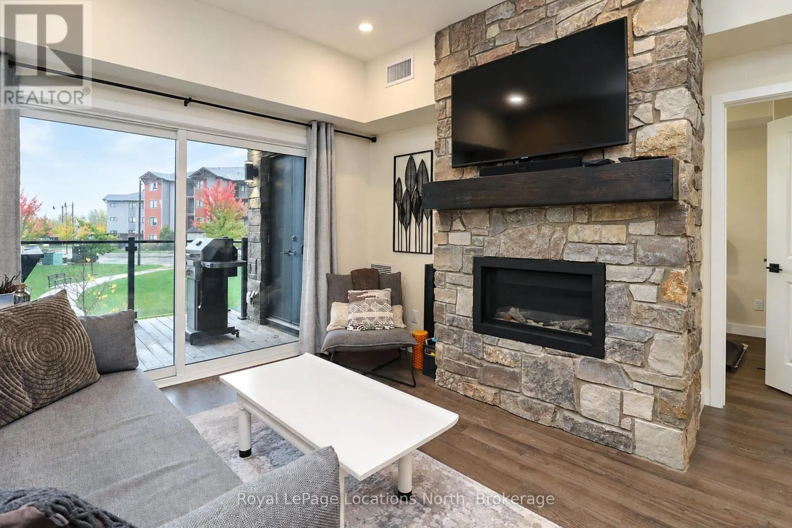 204 - 11 BECKWITH LANE #204