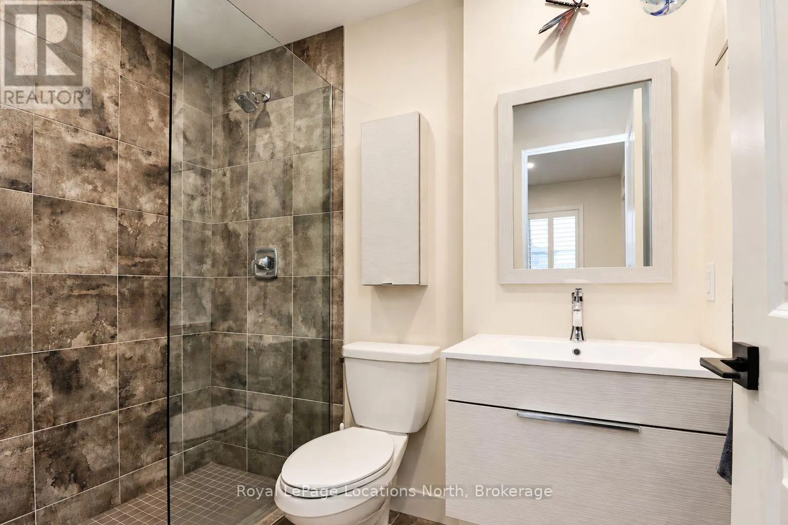204 - 11 BECKWITH LANE #204