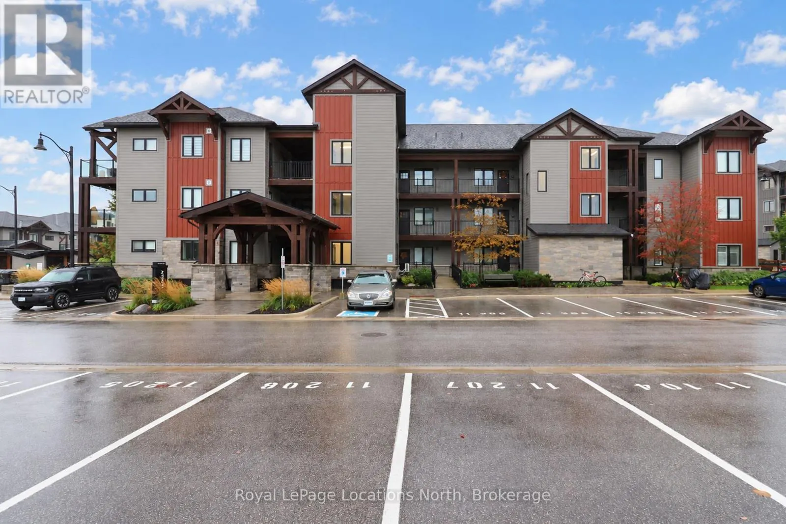204 - 11 BECKWITH LANE #204