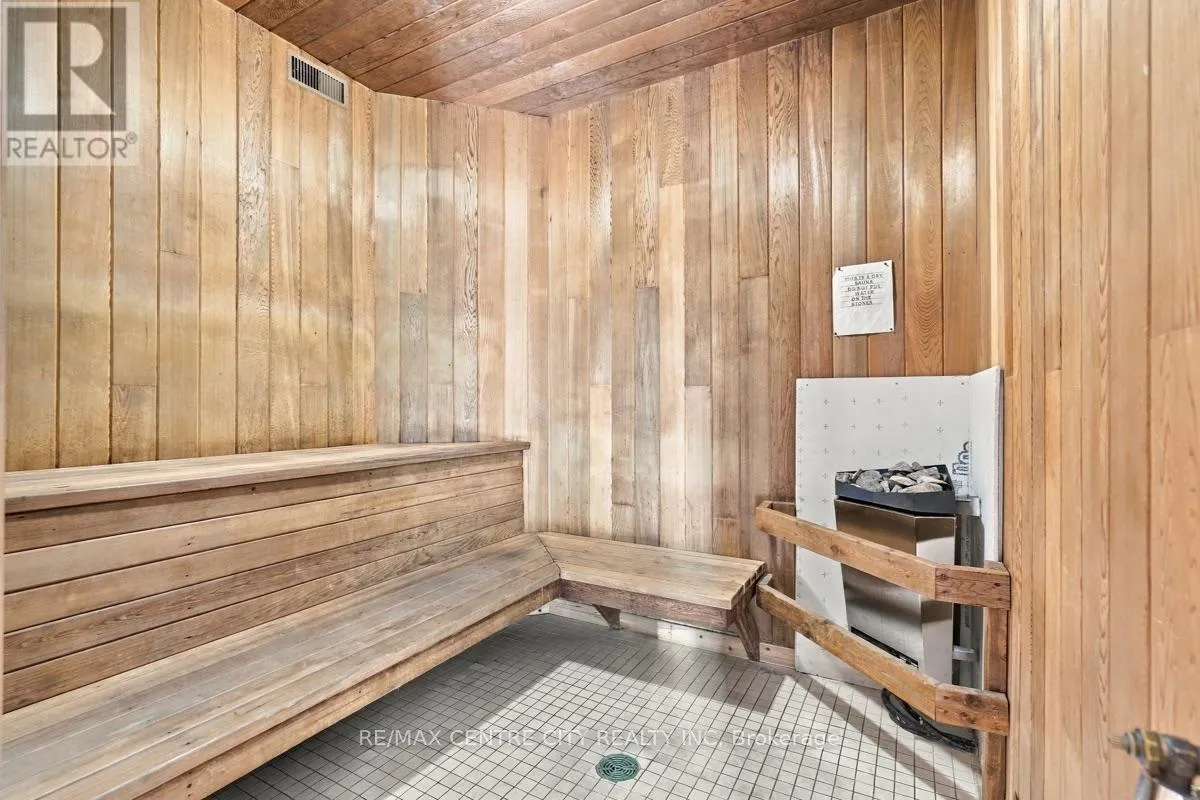 506 - 858 COMMISSIONERS ROAD E #506